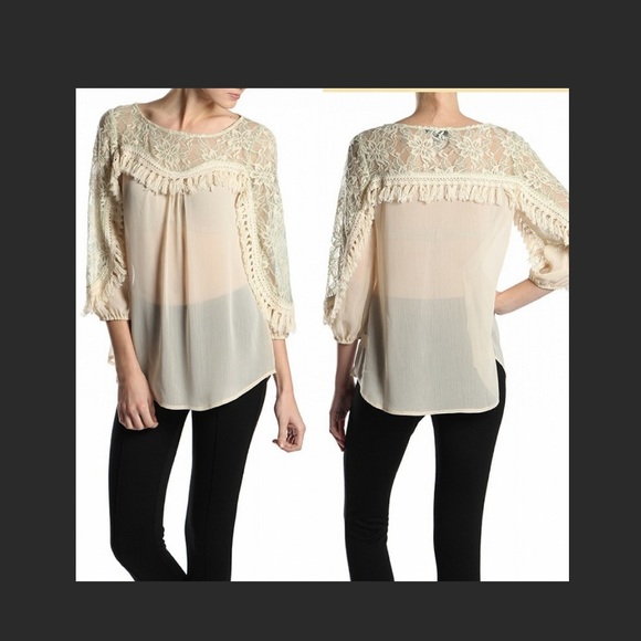 Beautiful Boho Handmade Boutique Lace Top - Picture 2 of 6